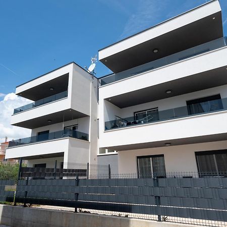 Apartman Mulin تروغير المظهر الخارجي الصورة